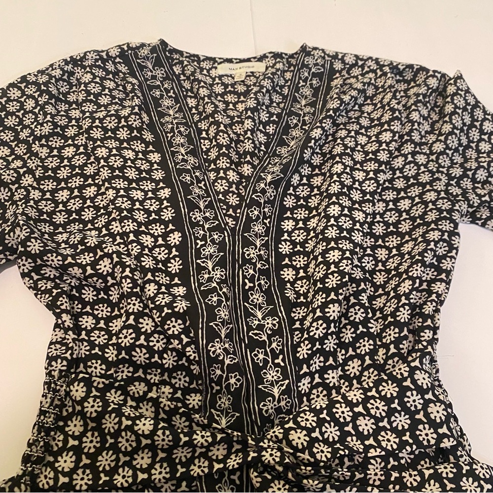 🍁Max Studio black and white blouse size small - Picture 4 of 5